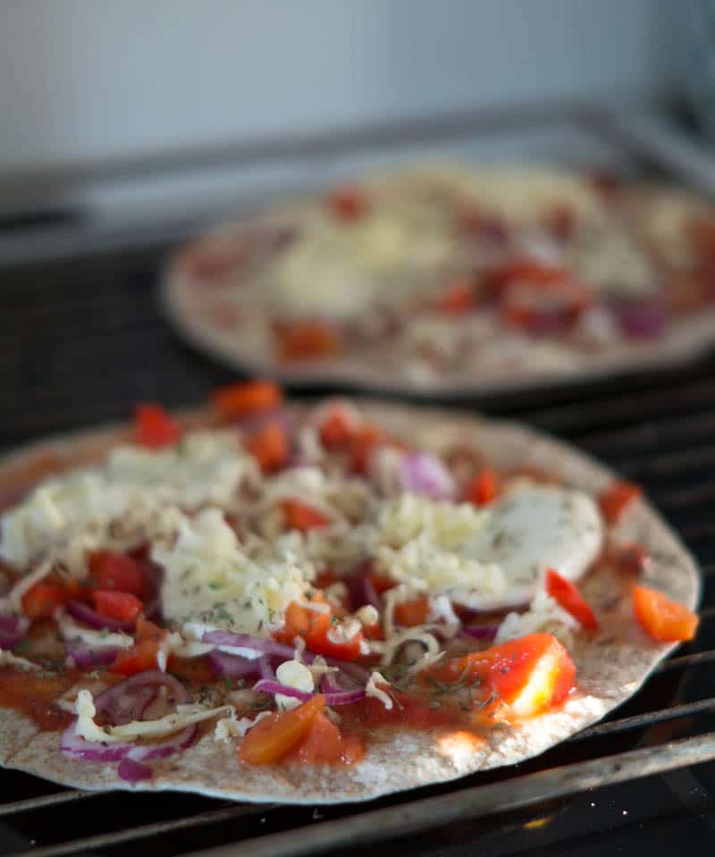 Tortilla pizza