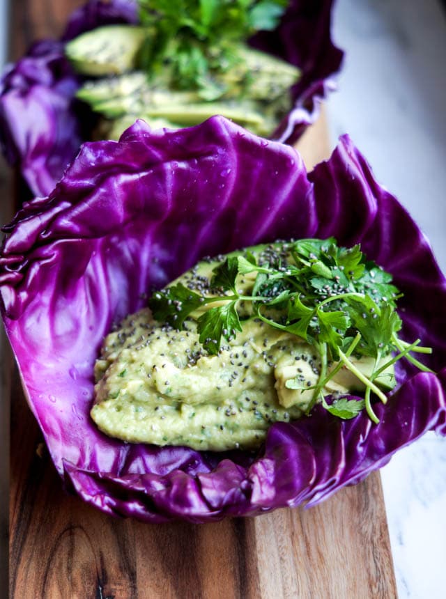 Spidskålswap med avocadomos