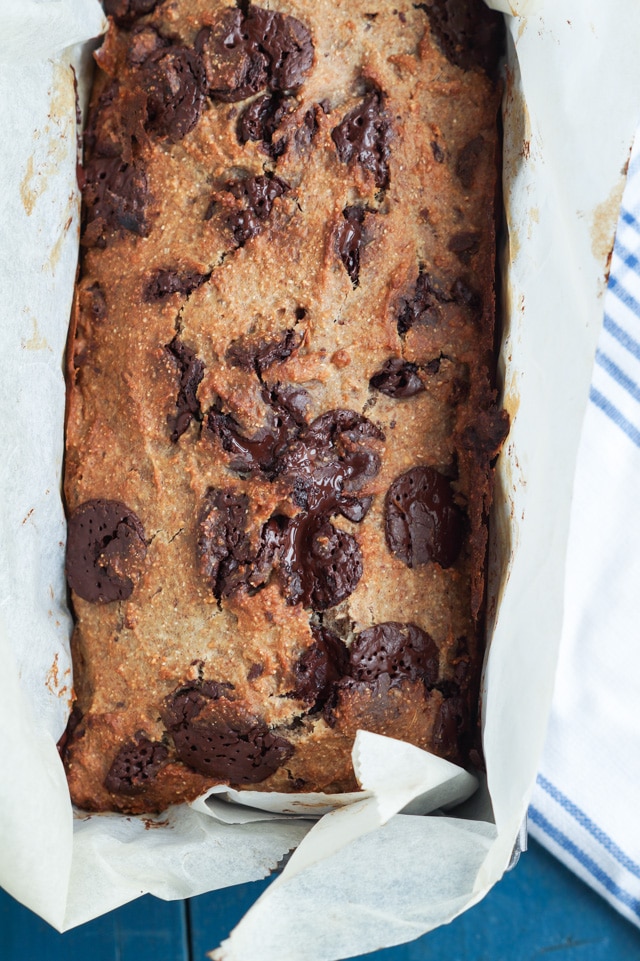 Sundt bananbrød med chokolade og peanutbutter