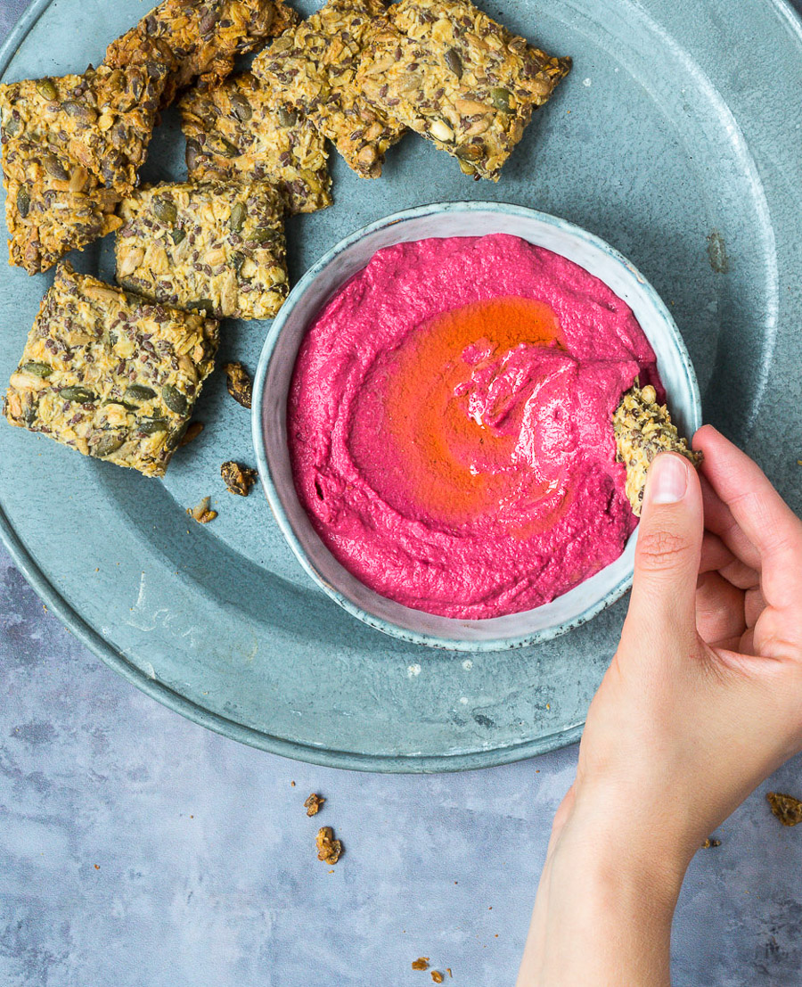 Rødbedehummus