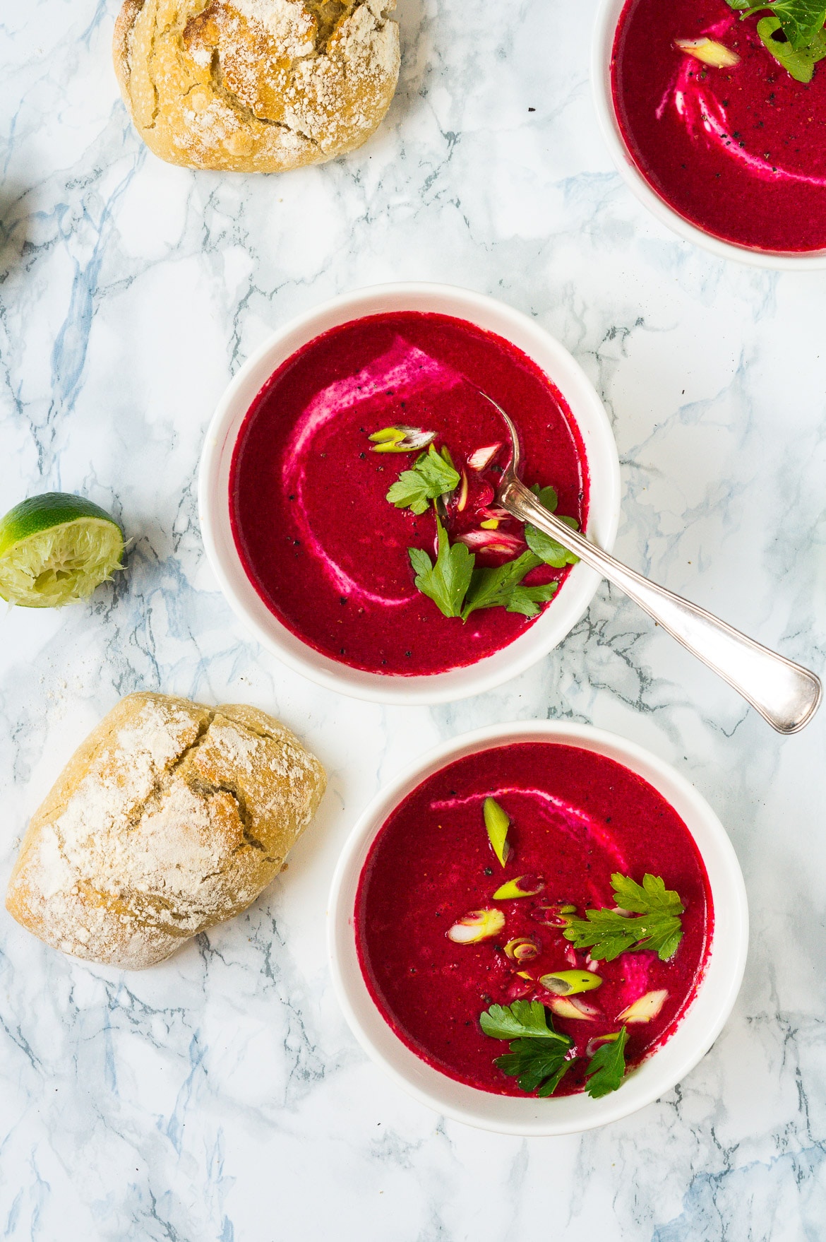 Rødbedesuppe med ingefær og kokosmælk