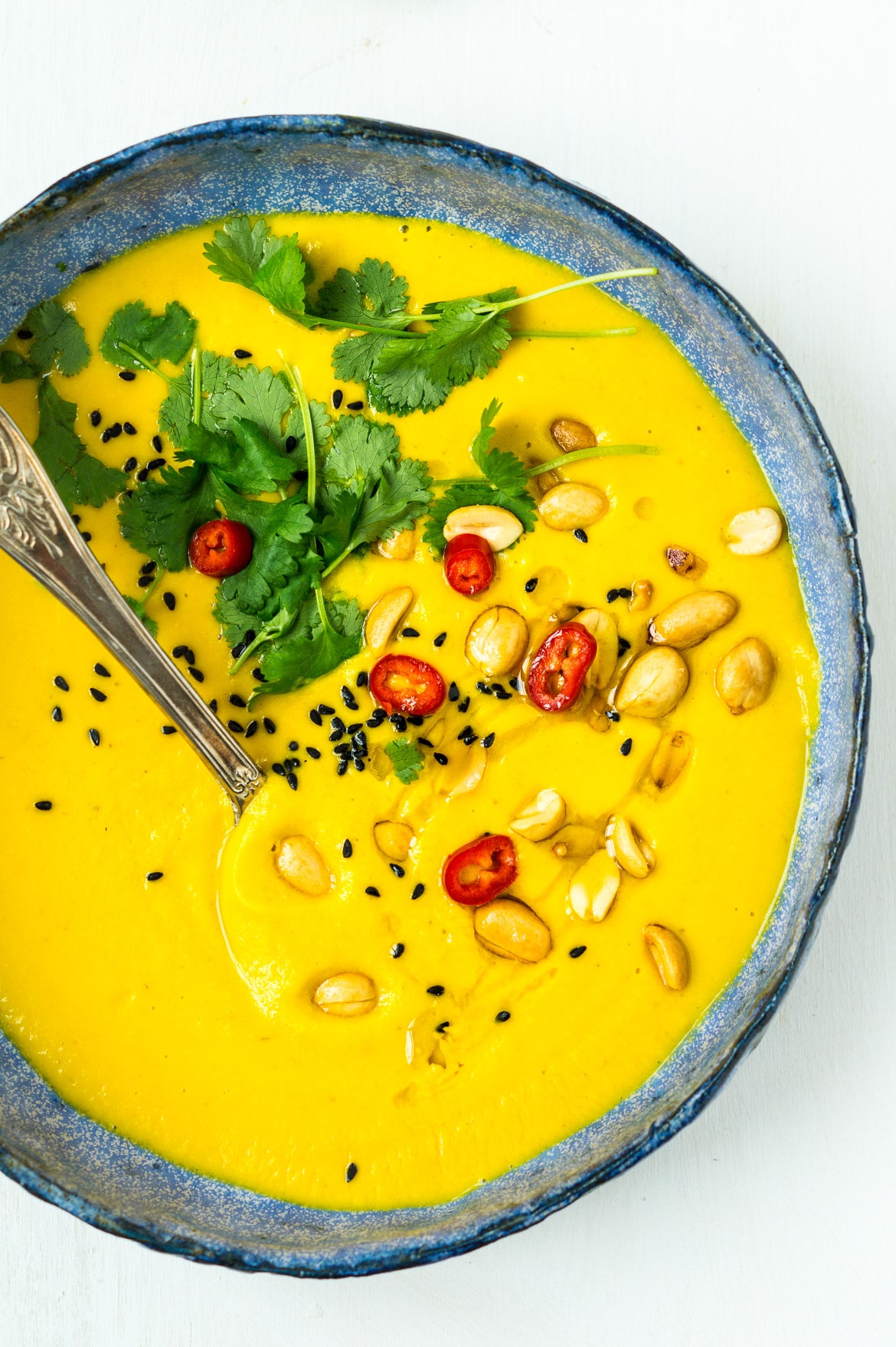 Spicy thai gulerodssuppe