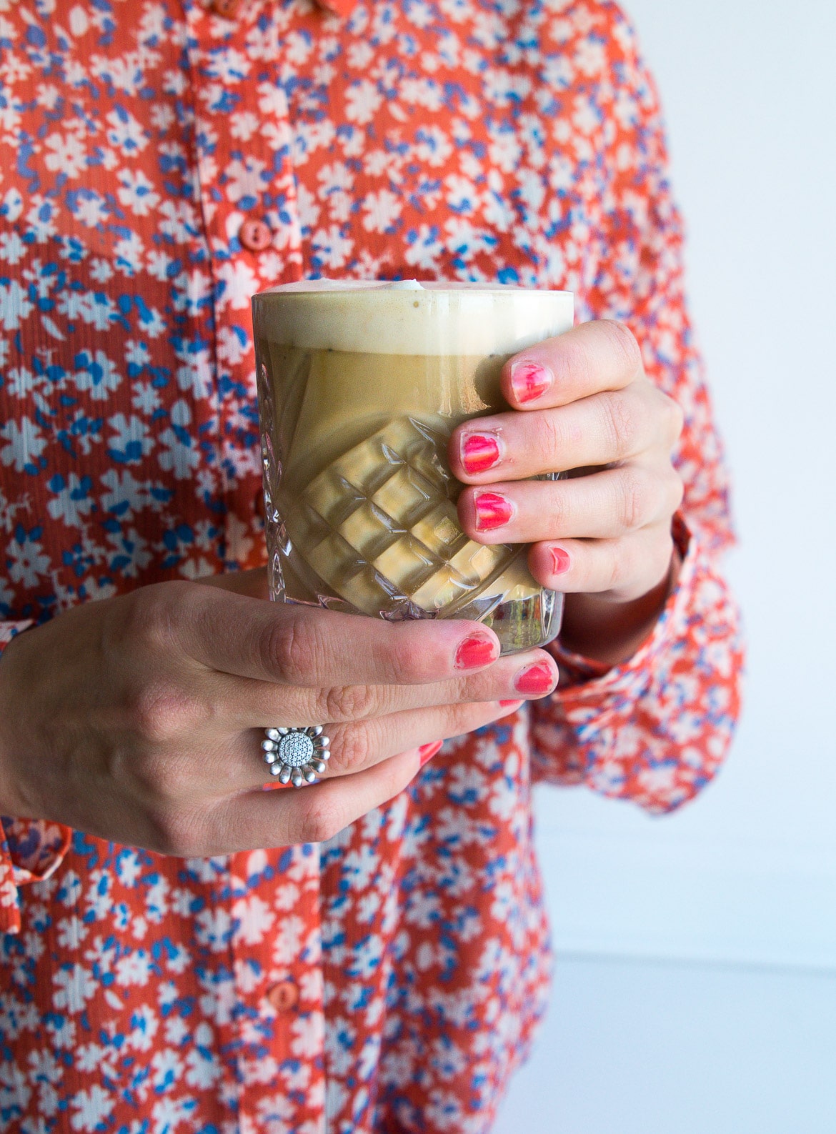 Iskaffe med havremælk