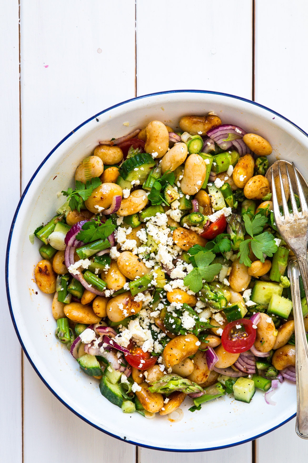 Salat med butterbeans, persille og feta