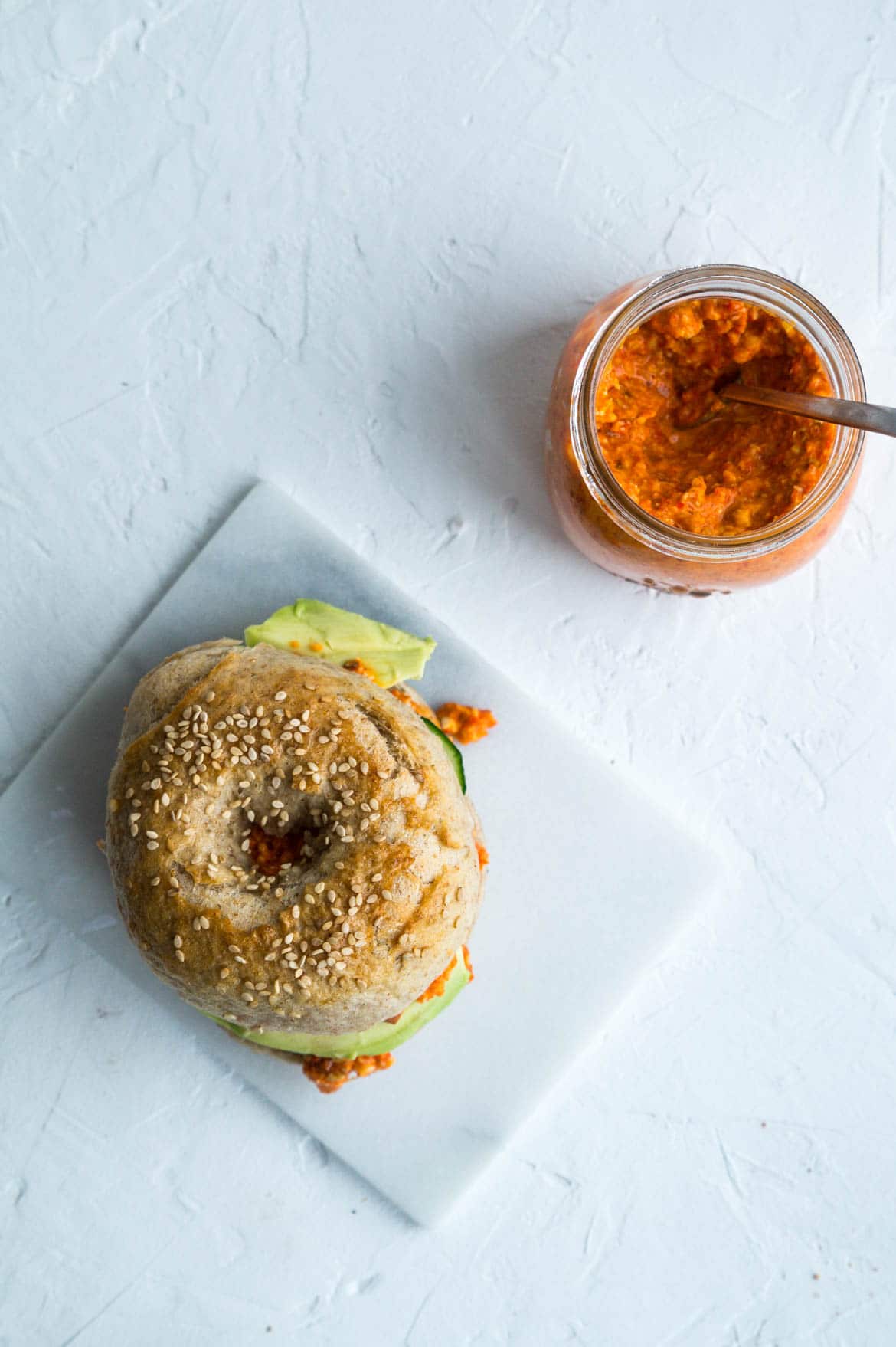 Romesco sauce - dip med bagte peberfrugter, mandler og hvidløg