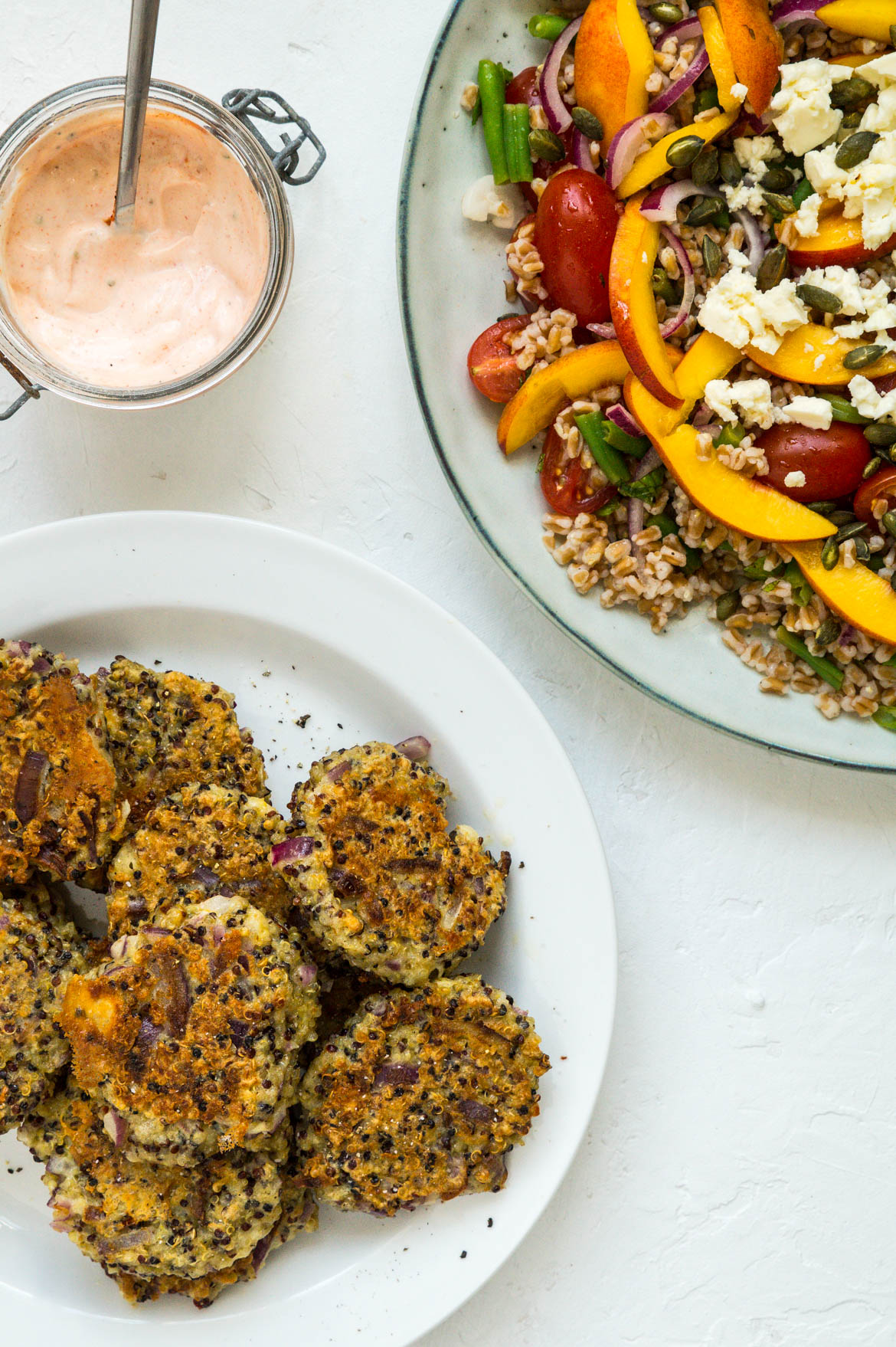 Quinoafrikadeller - vegetariske deller med quinoa og feta