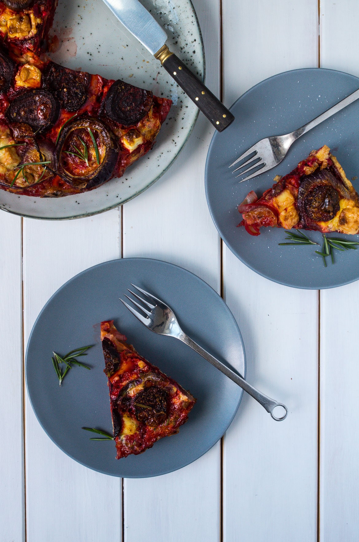 Rødbedetærte med feta