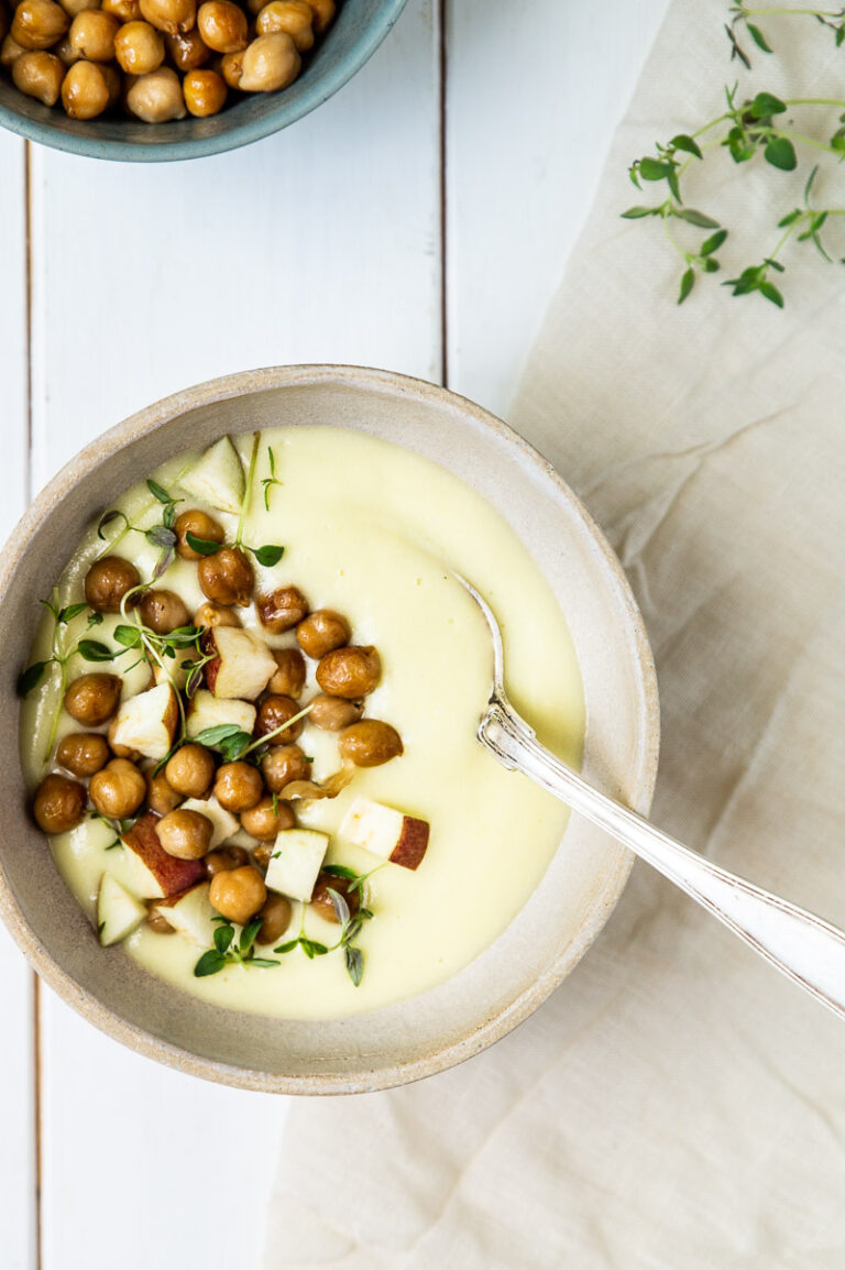 Kartoffelsuppe med porre