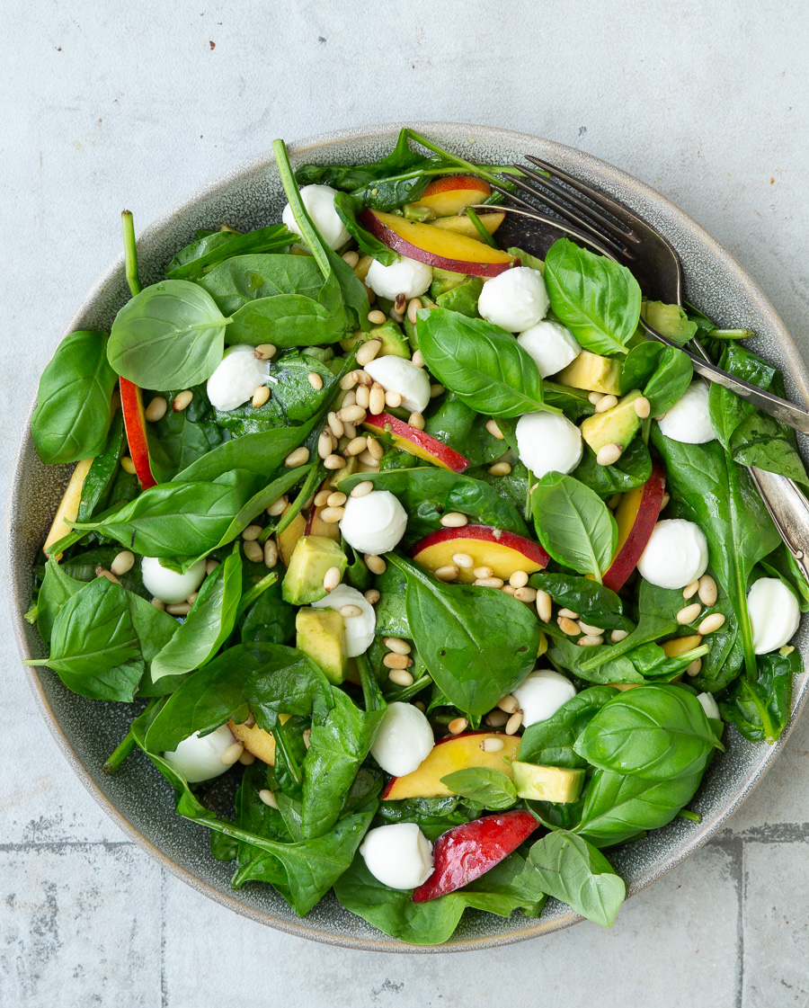 Salat med mozzarella