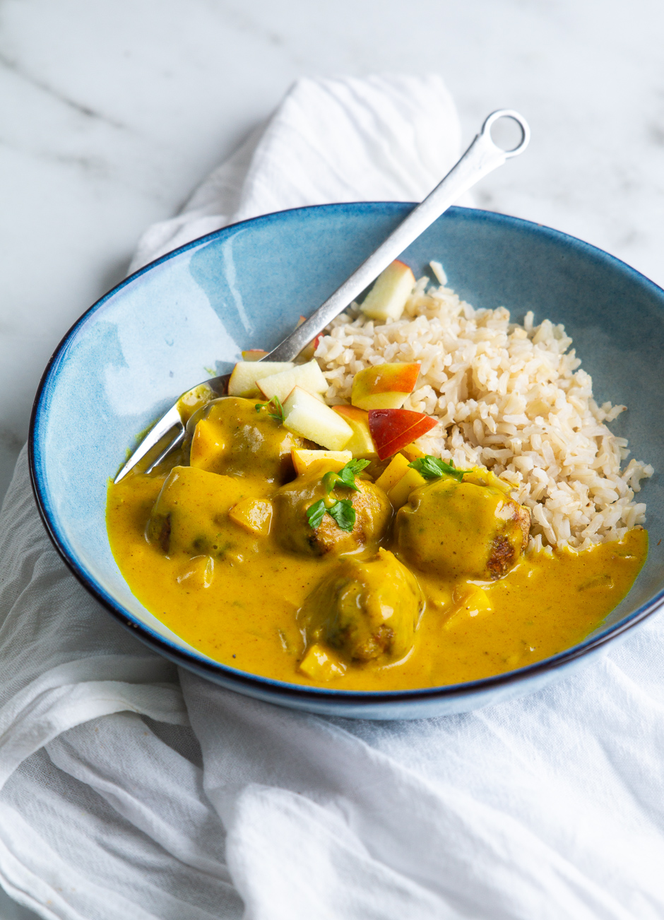 Vegetariske boller i karry