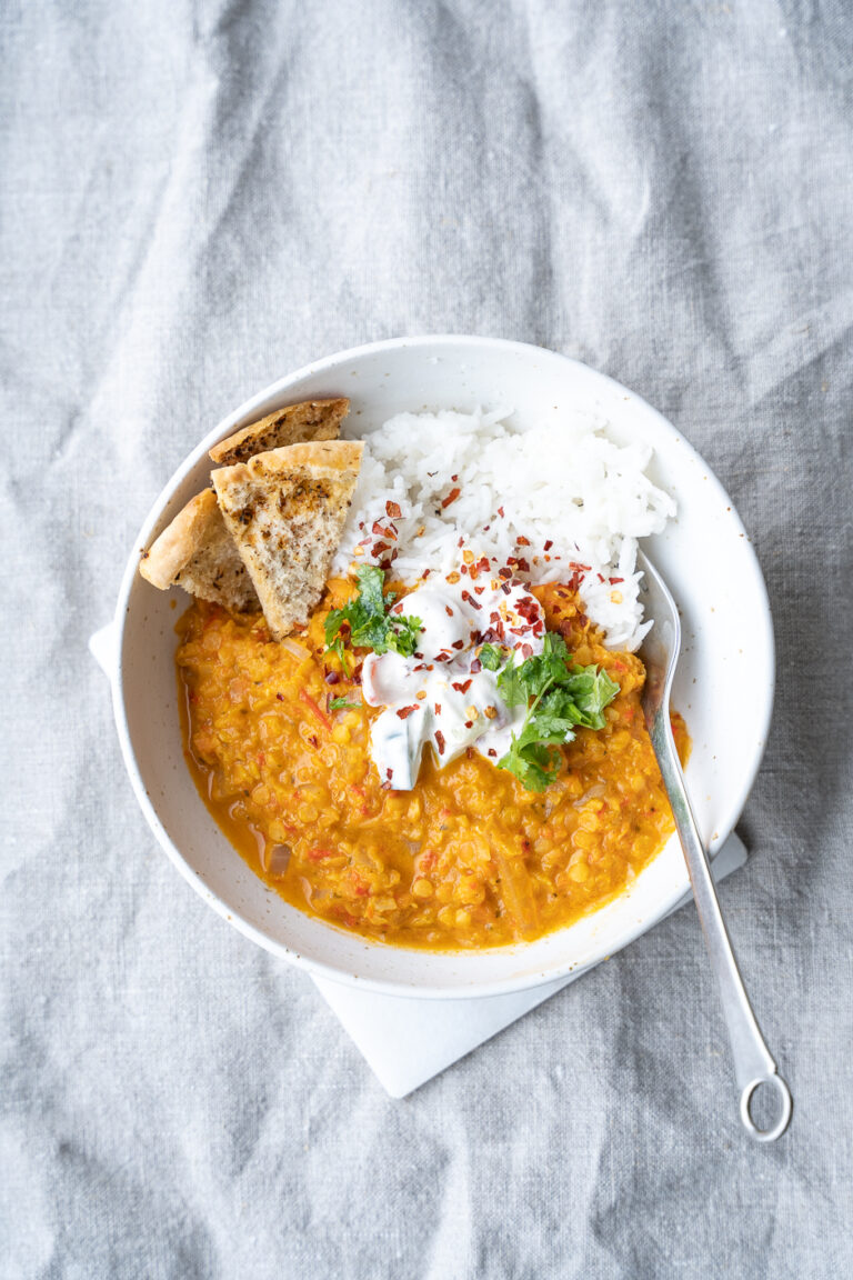 Indisk dahl med grøntsager